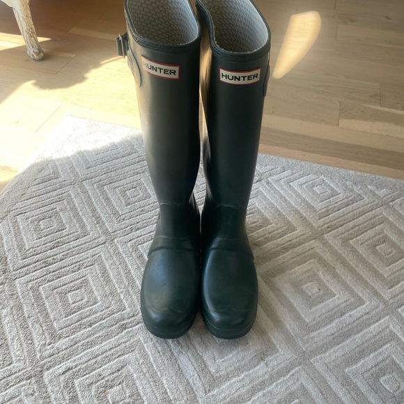 Hunter Original Tall Green Rain Boots - Picture 1 of 10